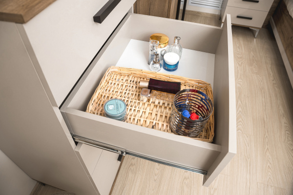 Кара 3 Комод высокий Дуб Табачный Craft/Велюр Кара 3 Комод высокий Дуб Табачный Craft/Велюр