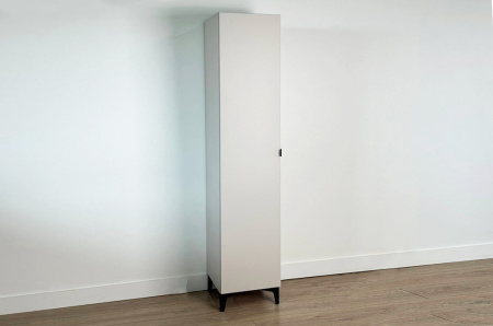 Шкаф однодверный Рич кашемир/фрапучино матовый/черный Шкаф однодверный Рич кашемир/фрапучино матовый/черный