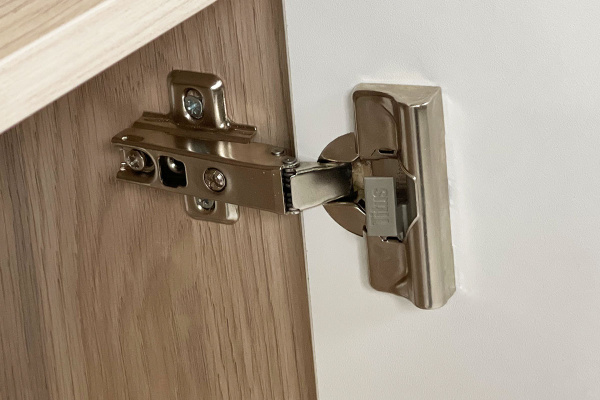 Зоо Комод 26.01(дуб мария/белый) Зоо Комод 26.01(дуб мария/белый)