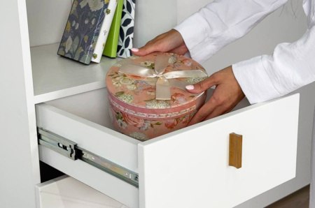 Стеллаж  Хюгге белое дерево/дуб крафт золотой/белый матовый Стеллаж  Хюгге белое дерево/дуб крафт золотой/белый матовый