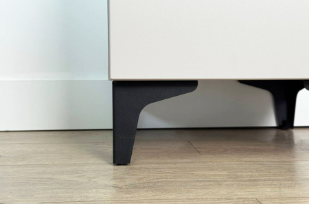 Шкаф однодверный Рич кашемир/фрапучино матовый/черный Шкаф однодверный Рич кашемир/фрапучино матовый/черный