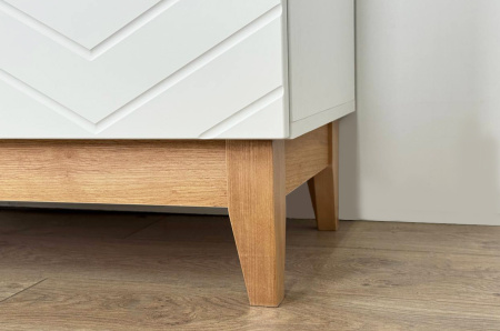 Шкаф двухдверный Хюгге белое дерево/дуб крафт золотой/белый матовый Шкаф двухдверный Хюгге белое дерево/дуб крафт золотой/белый матовый