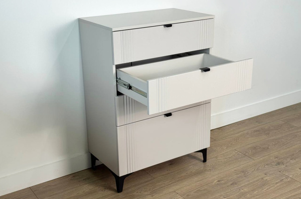 Комод Рич кашемир/фрапучино матовый/черный Комод Рич кашемир/фрапучино матовый/черный