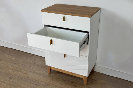 Комод Хюгге белое дерево/дуб крафт золотой/белый матовый Комод Хюгге белое дерево/дуб крафт золотой/белый матовый